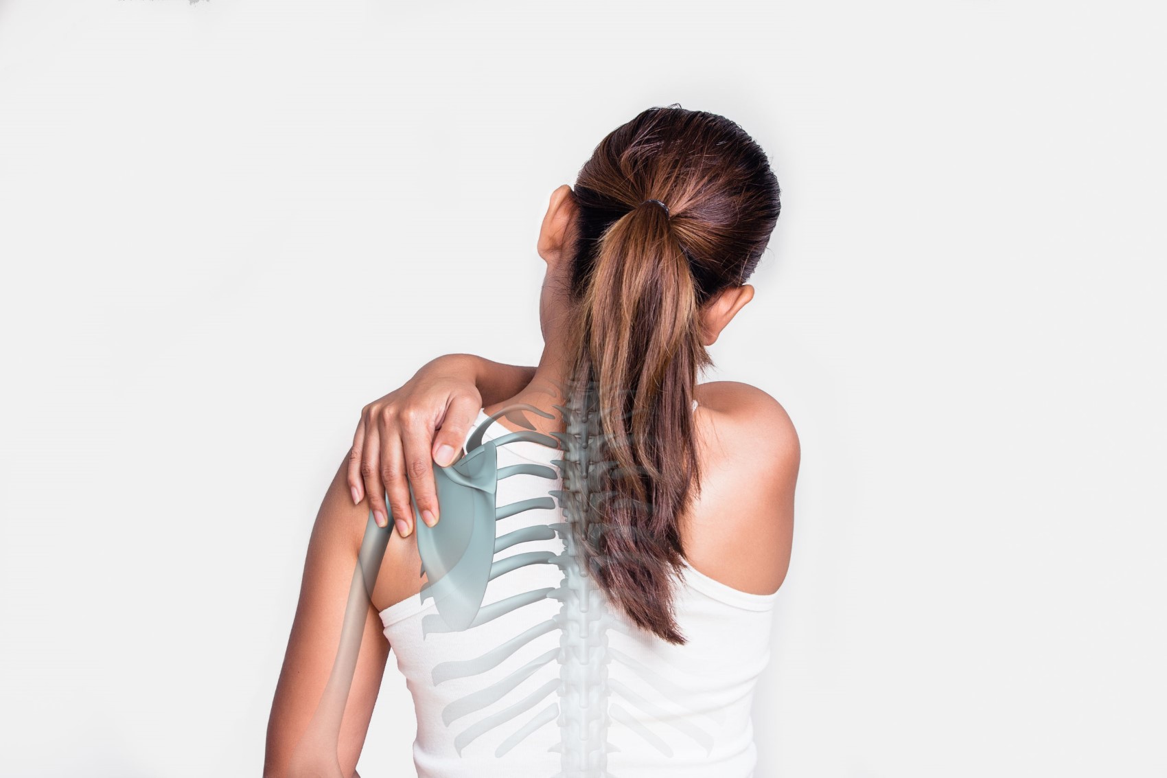 What is a Physiatrist? - Asian woman with shoulder pain
