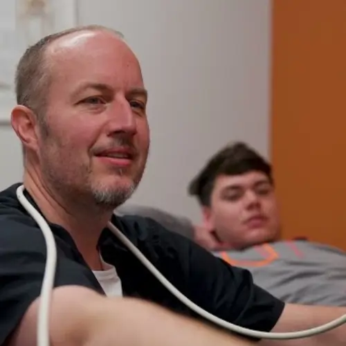 X-Ray vs. Ultrasound: Unveiling the Best Imaging Technique for Your Spine