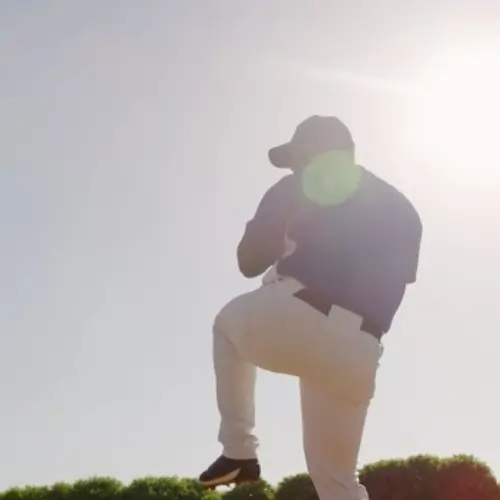 Back Pain in a Young Athlete? It Might Be Spondylolysis (Pars Fracture)